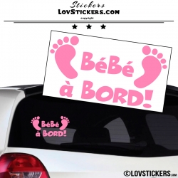 Sticker Bébé à Bord rose clair avec paire de pieds de Bébé