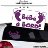 Sticker Bébé à Bord violet avec paire de pieds de Bébé